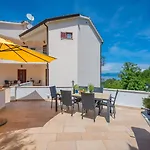 Klaudio Aqua Oaza Appartement *